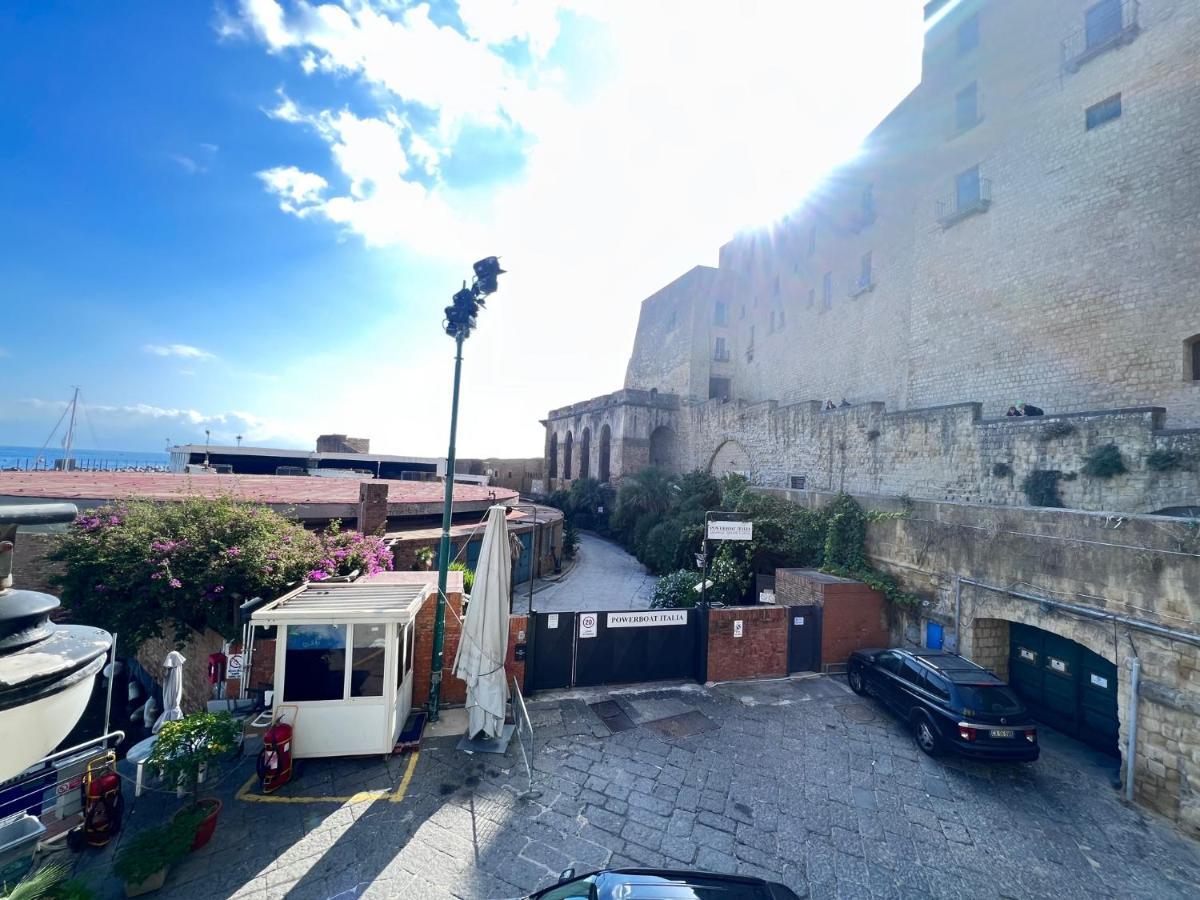 Residenza Borgo Marinaro Apartment เนเปิลส์ ภายนอก รูปภาพ